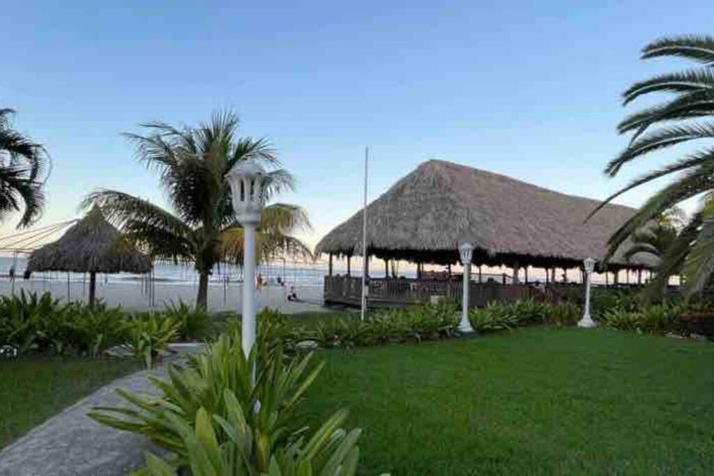 Villa De Ali In Palma Real La Ceiba Esterno foto