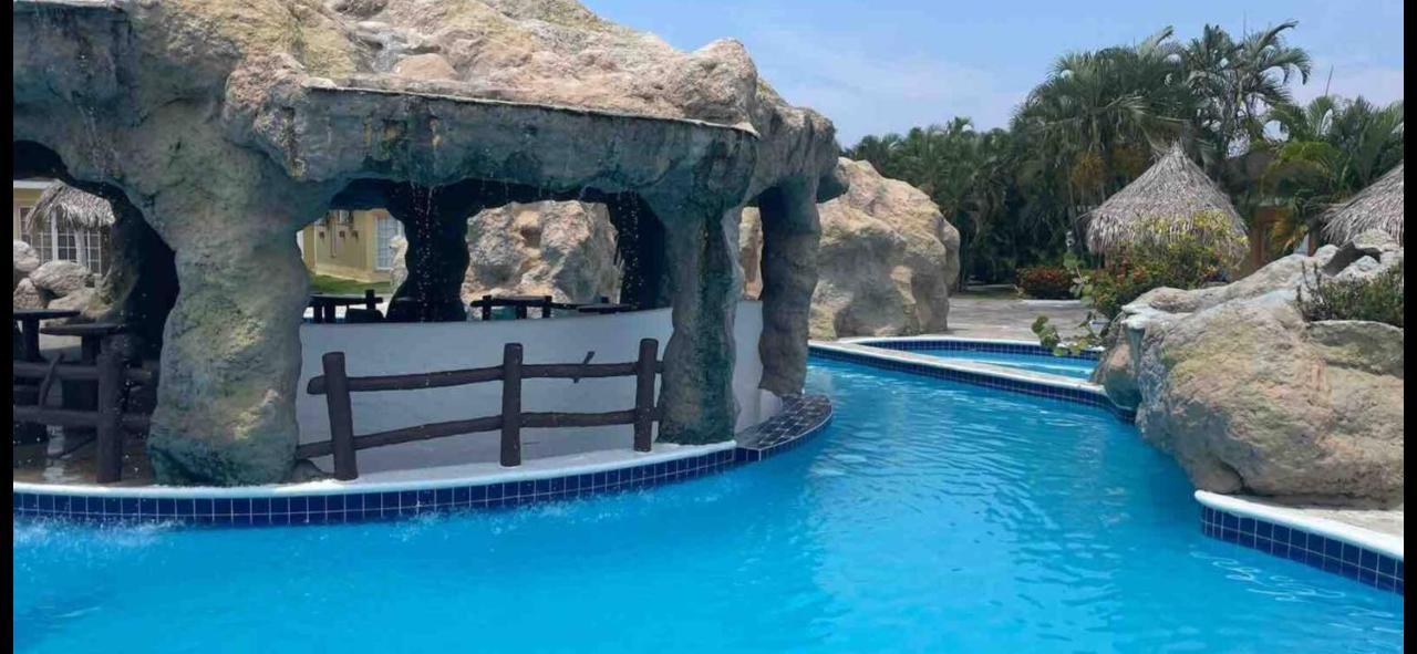 Villa De Ali In Palma Real La Ceiba Esterno foto